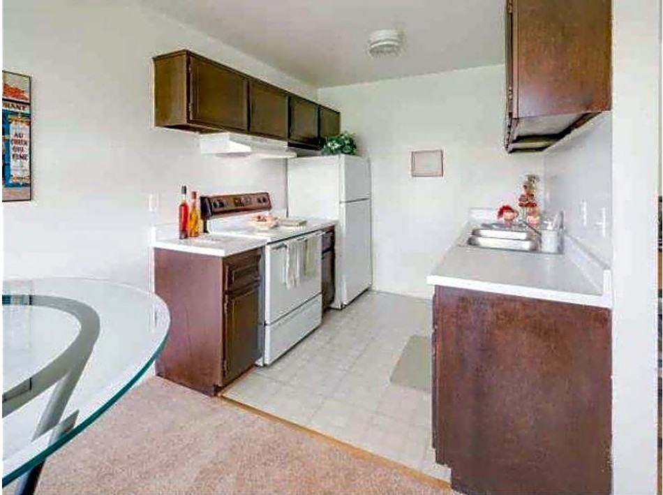 Huntington Club Apartments - Photo 3 of 25