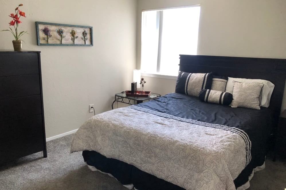 Hidden Valley - Photo 4 of 10