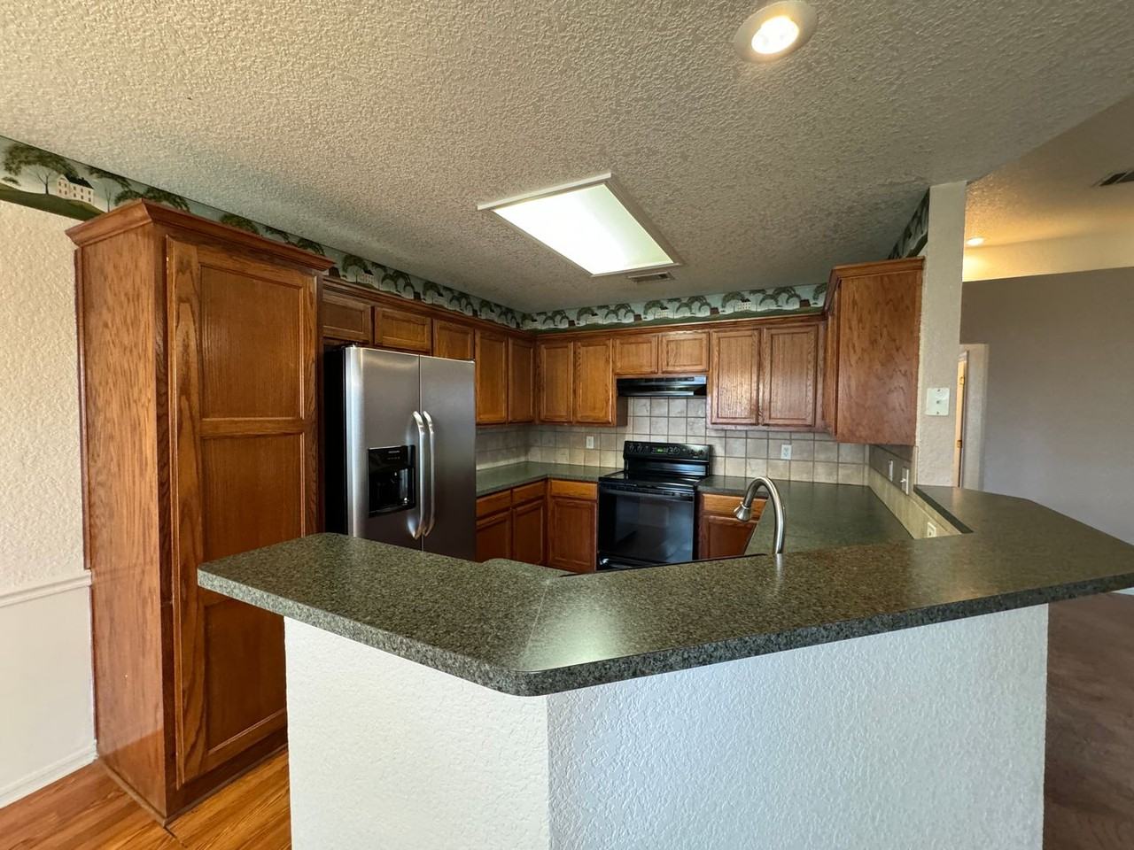 4201 Lost Oak Dr - Photo 6 of 29