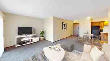 featured image of 1016 Southland Ln