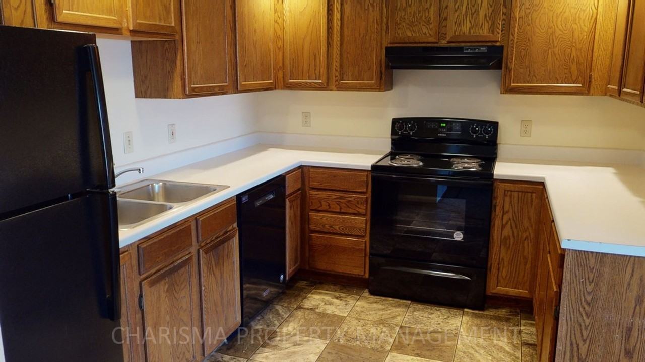 1016 Southland Lane - Photo 7 of 50