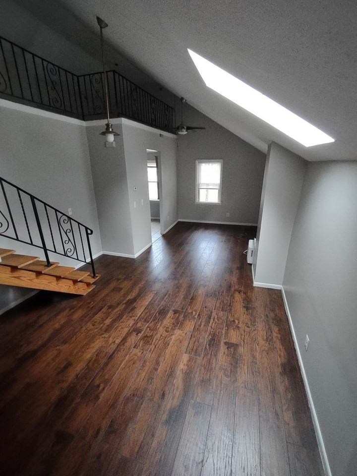 4312 Clinton Ave - Photo 2 of 42