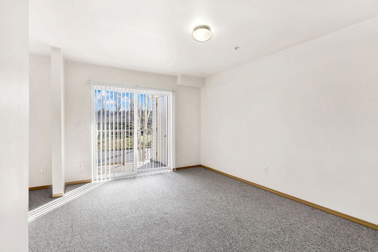 1025 Potter Street - Photo 2 of 15