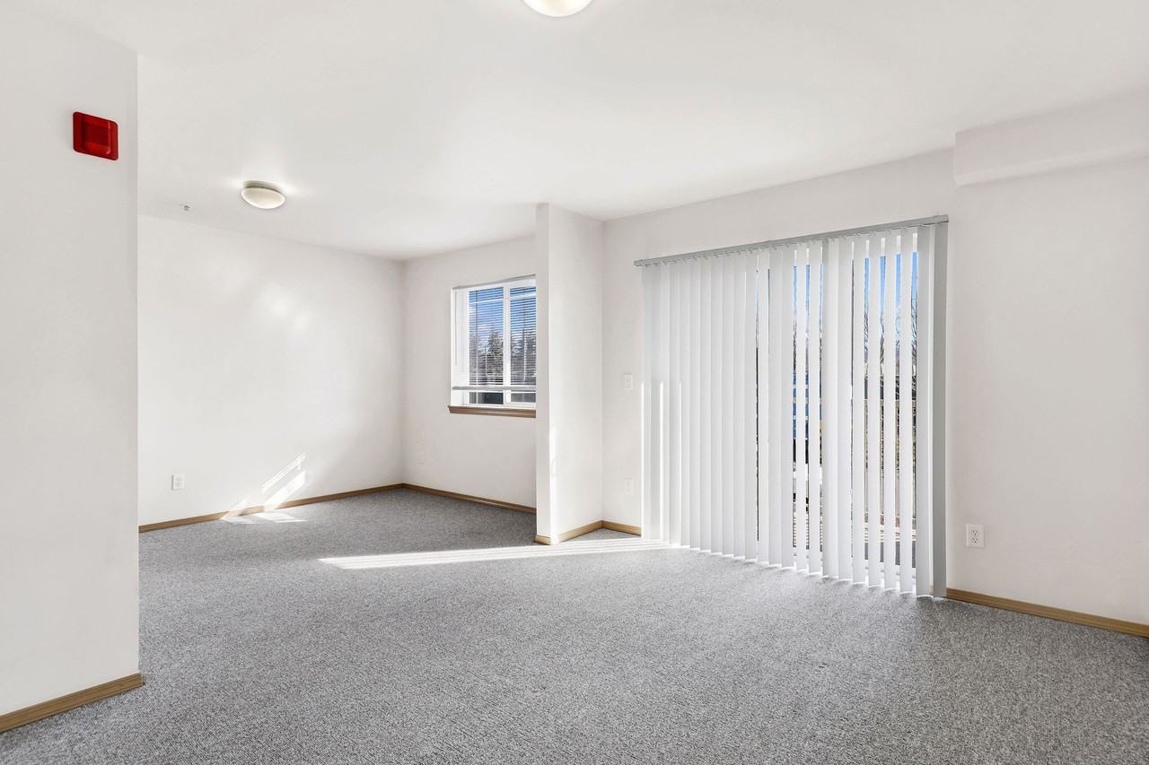 1025 Potter Street - Photo 7 of 14