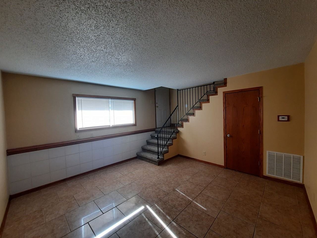 4606 4606 W Maple - 307 #307 - Photo 4 of 22