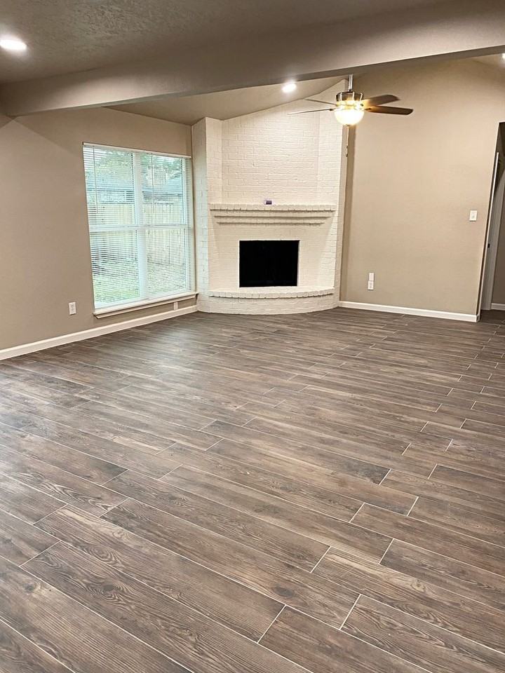 9255 J Hood St - Photo 2 of 15