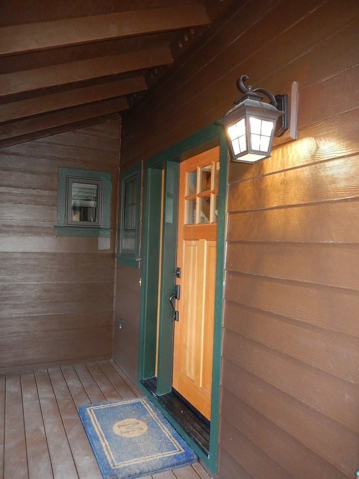 15950 Drake Rd - Photo 3 of 27