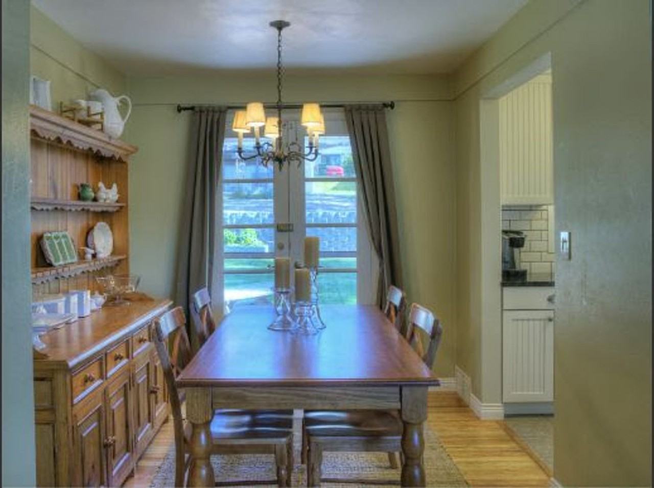 5614 N Forest Blvd - Photo 3 of 10