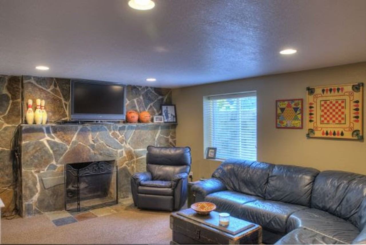 5614 N Forest Blvd - Photo 5 of 10