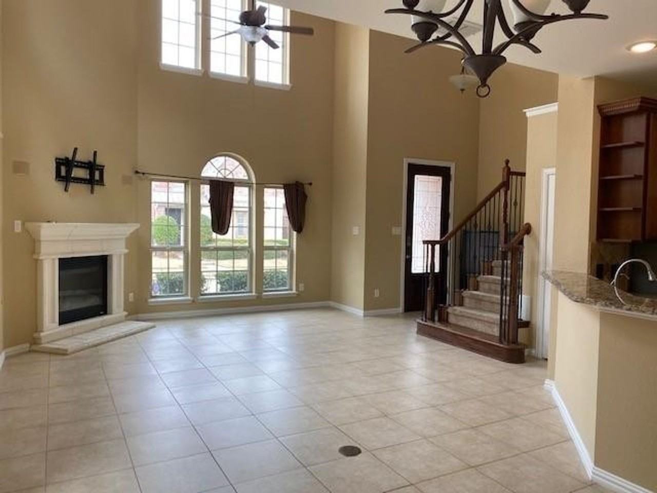 3500 Flat Creek Dr - Photo 2 of 16