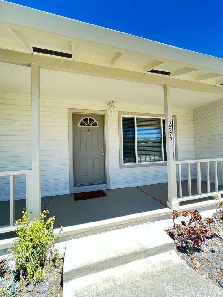 224 Grapewood St - Photo 6 of 50