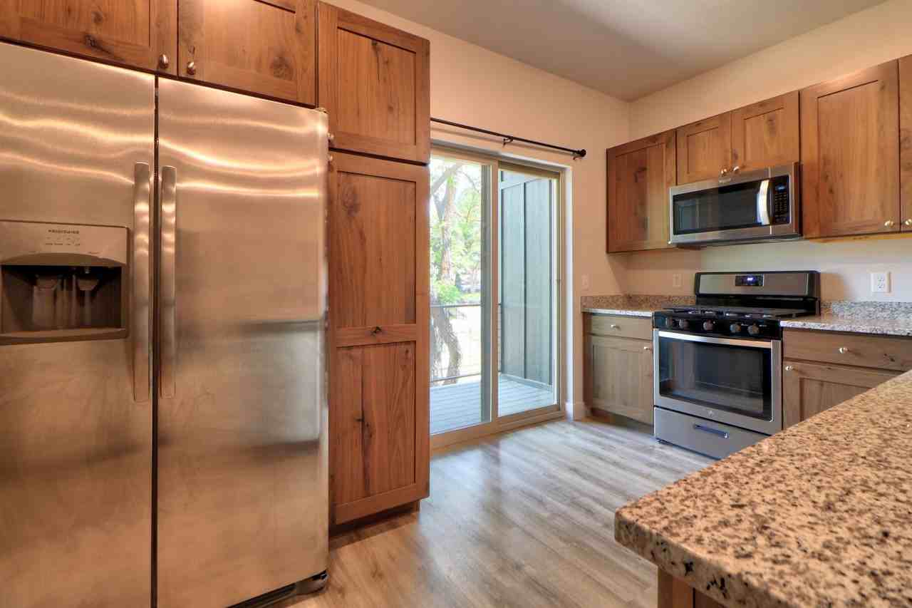 67 E 500 S #200 - Photo 6 of 17