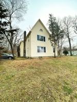 featured image of 734 N River St