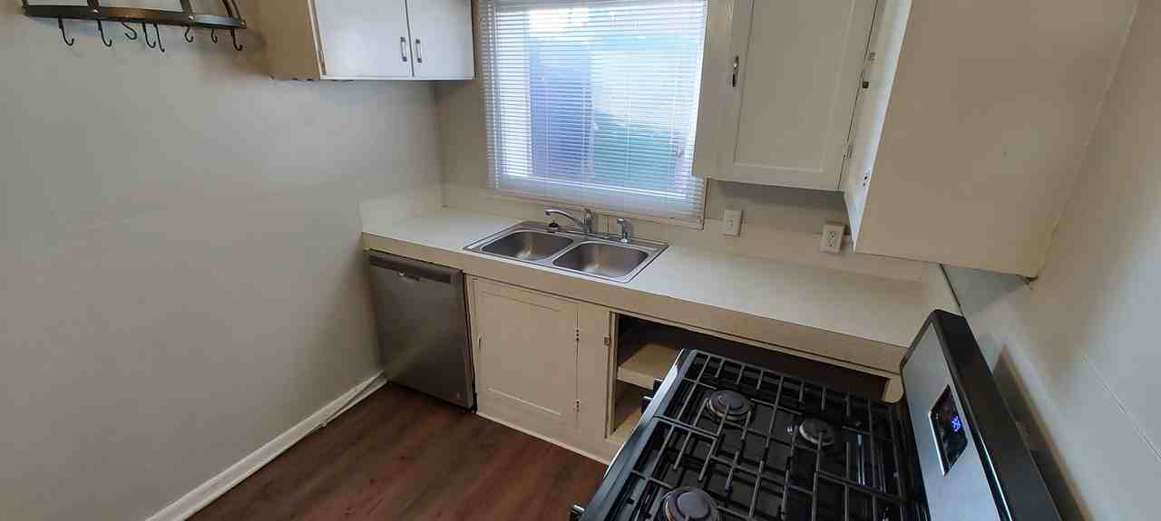 462 Canyon Rd #B - Photo 7 of 12