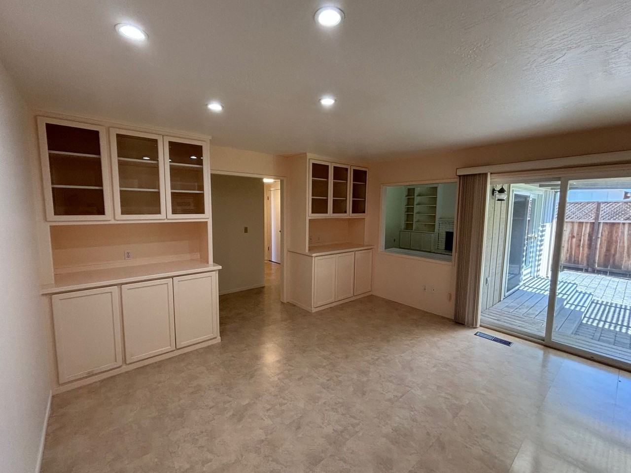 1886 Neotomas Ave - Photo 3 of 16