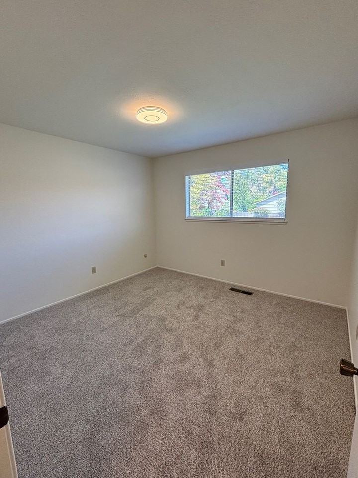 1886 Neotomas Ave - Photo 6 of 16