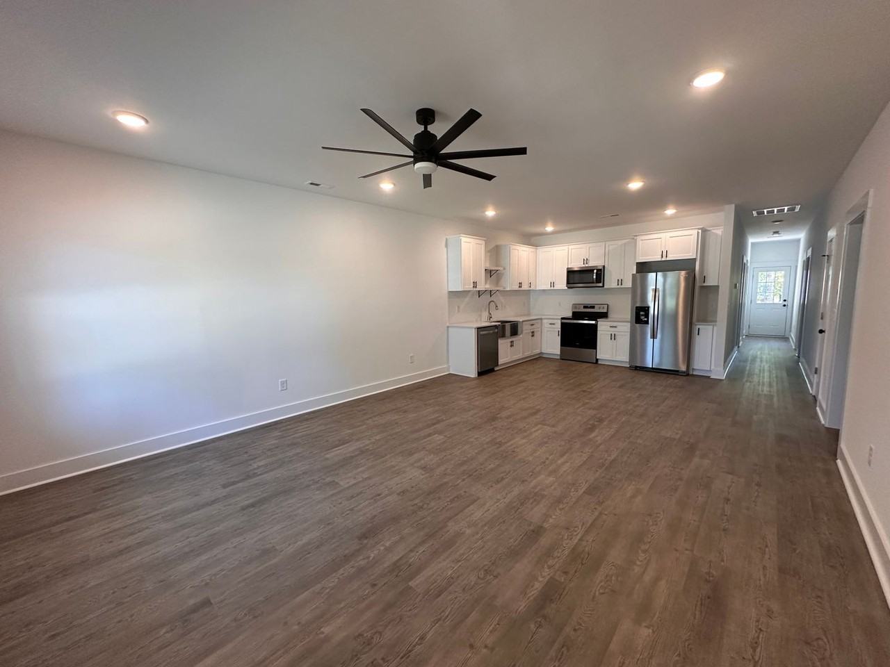 1668 Winding Way Sw - Photo 3 of 24