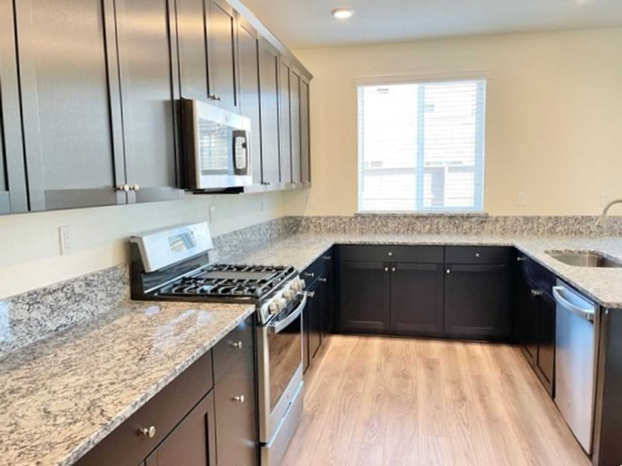 1972 Maradona Dr - Photo 3 of 27