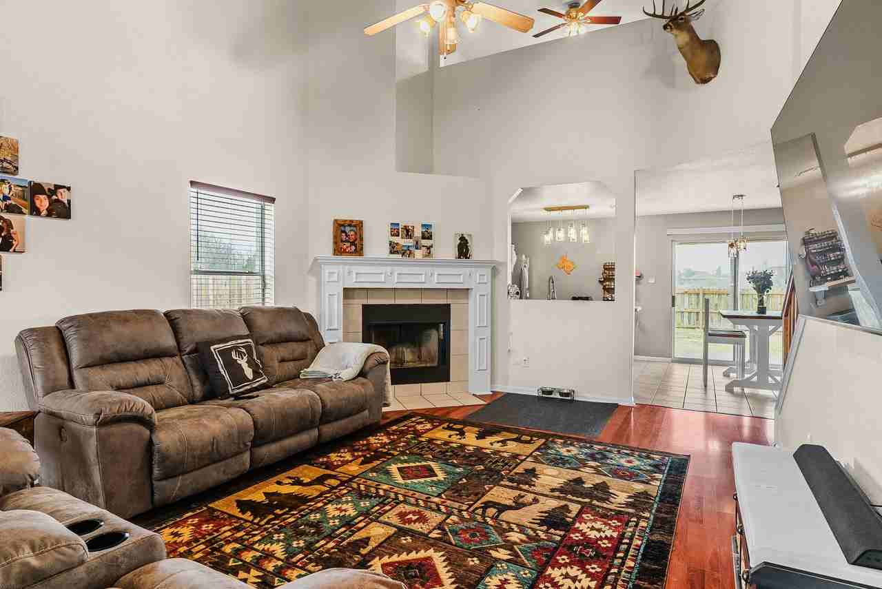 2500 Waterfall Dr - Photo 6 of 28