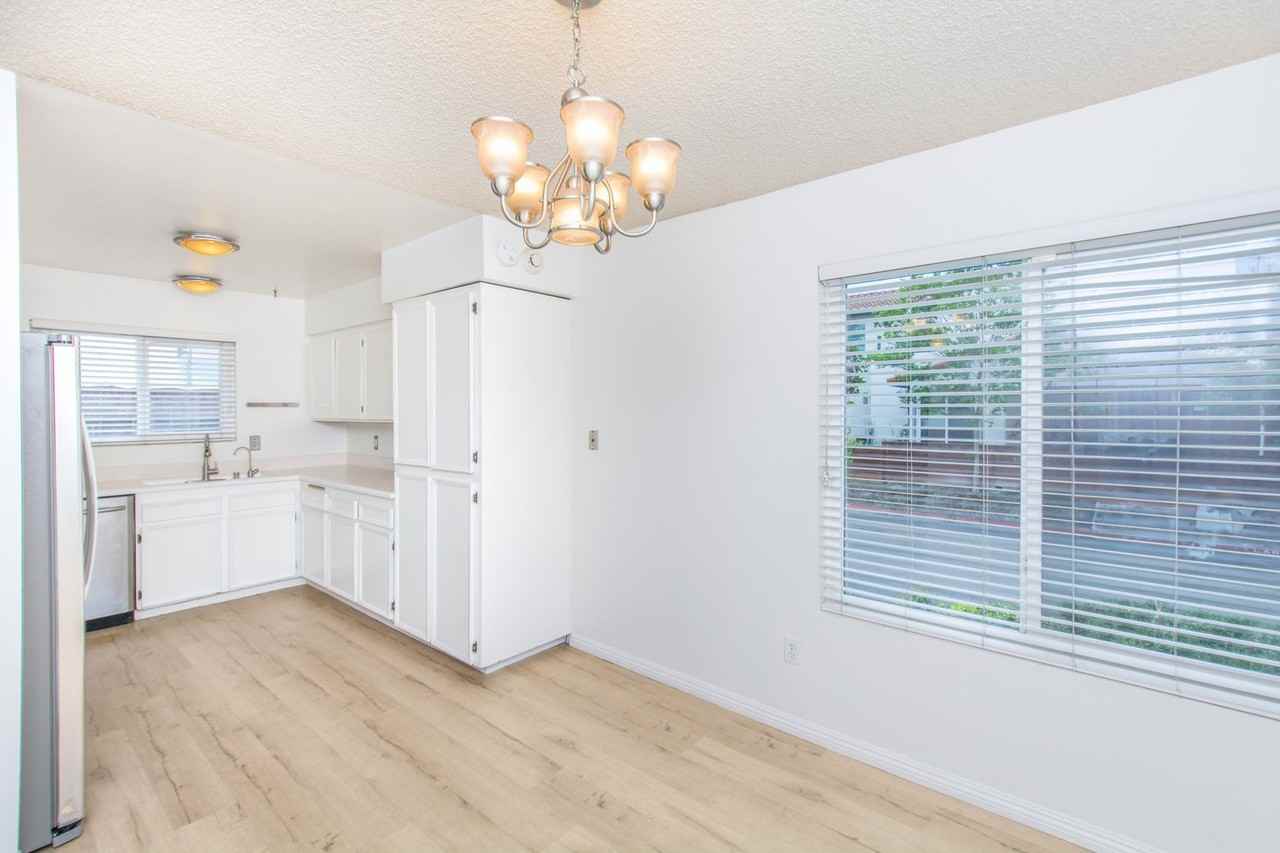 2511 Stoneview Ln - Photo 7 of 36