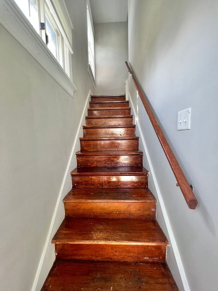 1155 Kinsmoor Ave - Photo 3 of 27