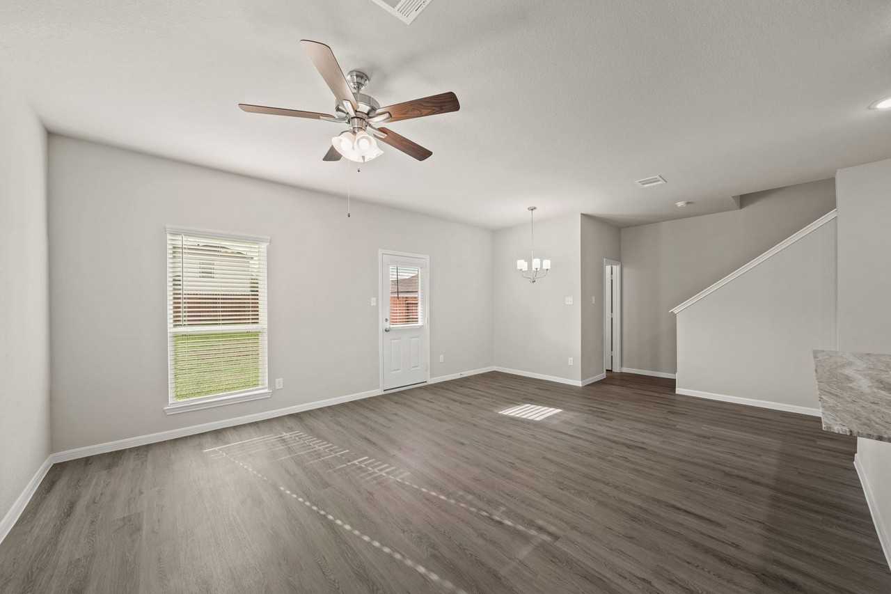 15022 Alkay St - Photo 3 of 11