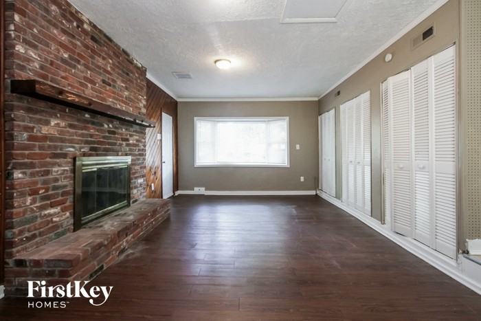 6534 Speights Dr - Photo 2 of 15