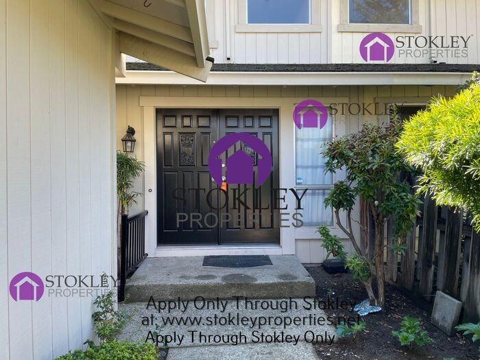 2257 Gladwin Dr - Photo 2 of 30