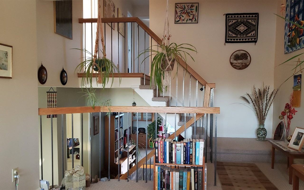 159 Stephen Street - Photo 3 of 10