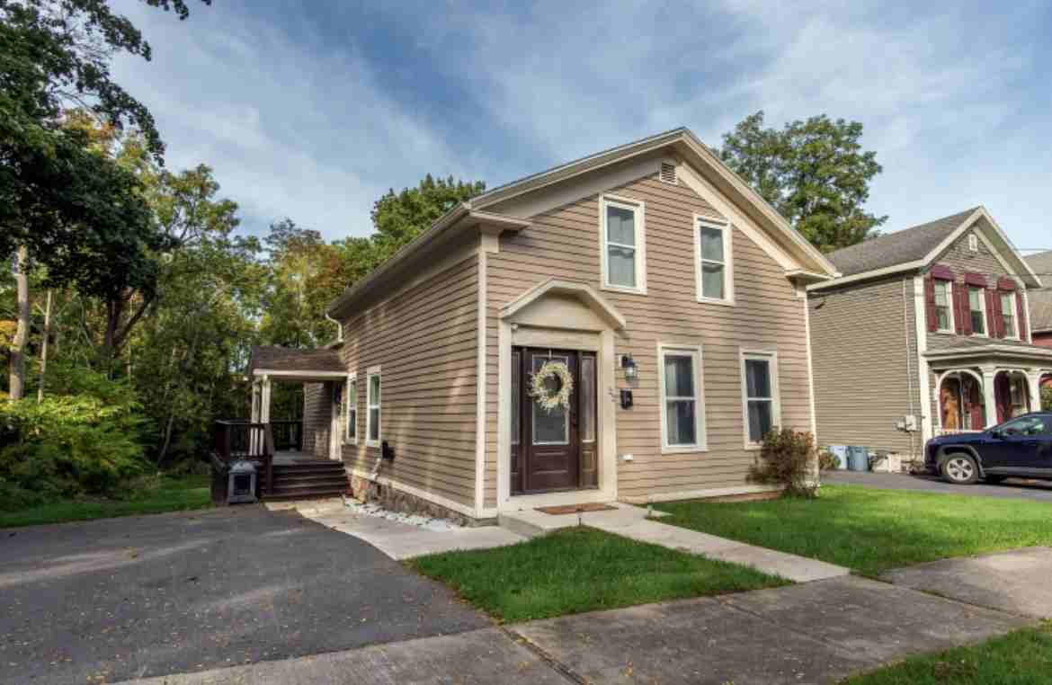 22 Mulberry St #NA - Photo 2 of 46