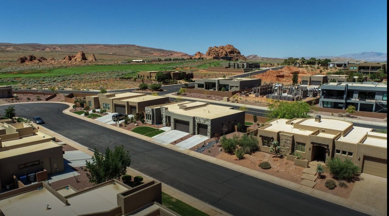 3382 S Desert Hollow Ln #NA - Photo 5 of 38