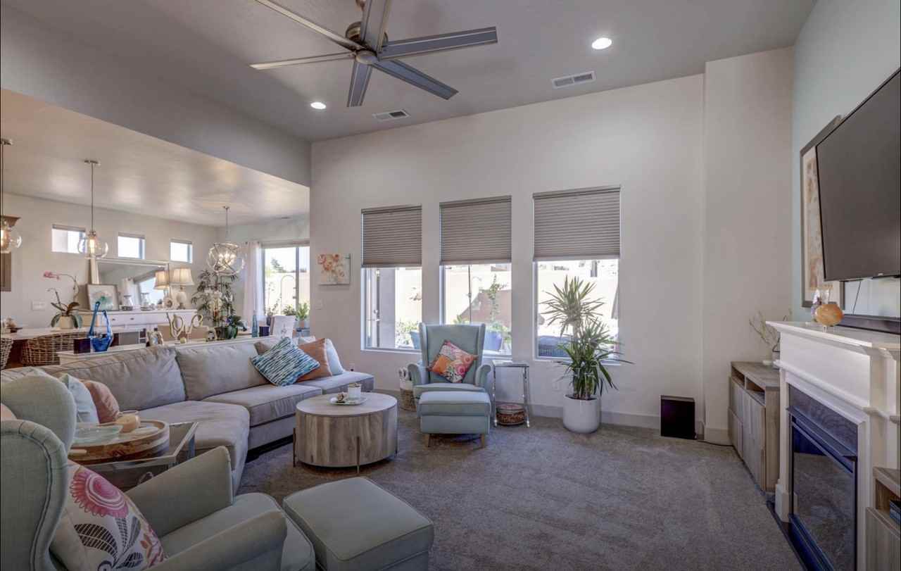 3382 S Desert Hollow Ln #NA - Photo 7 of 38