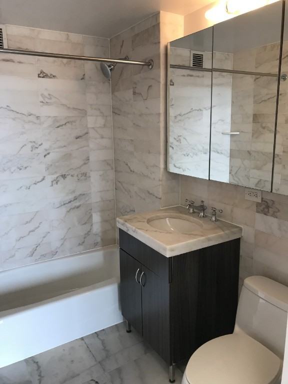 257 Gold St #5M - Photo 4 of 7