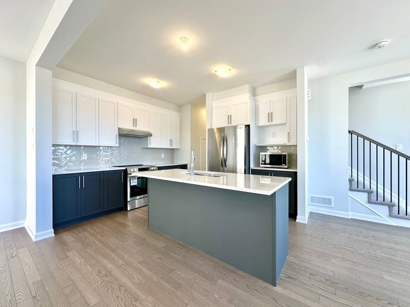 635 Inver Lane - Photo 3 of 14