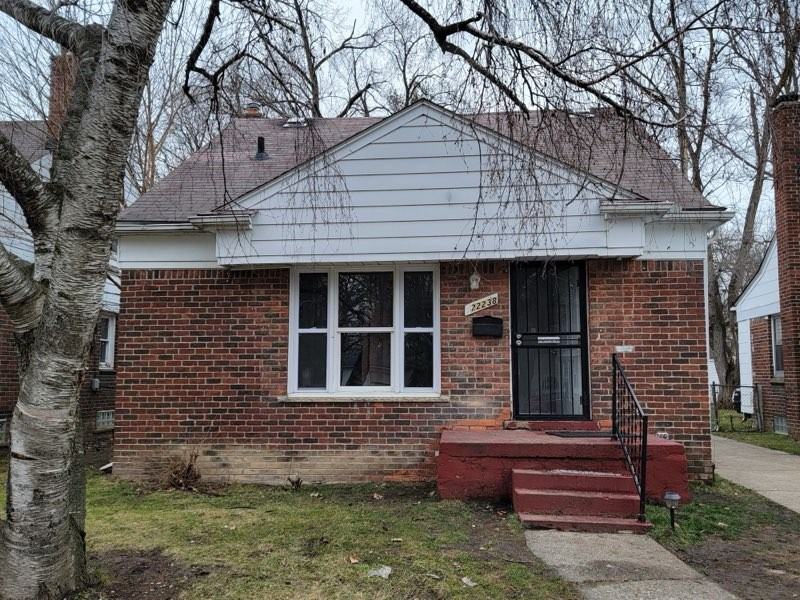 22238 Pembroke Ave #1 - Photo 2 of 3