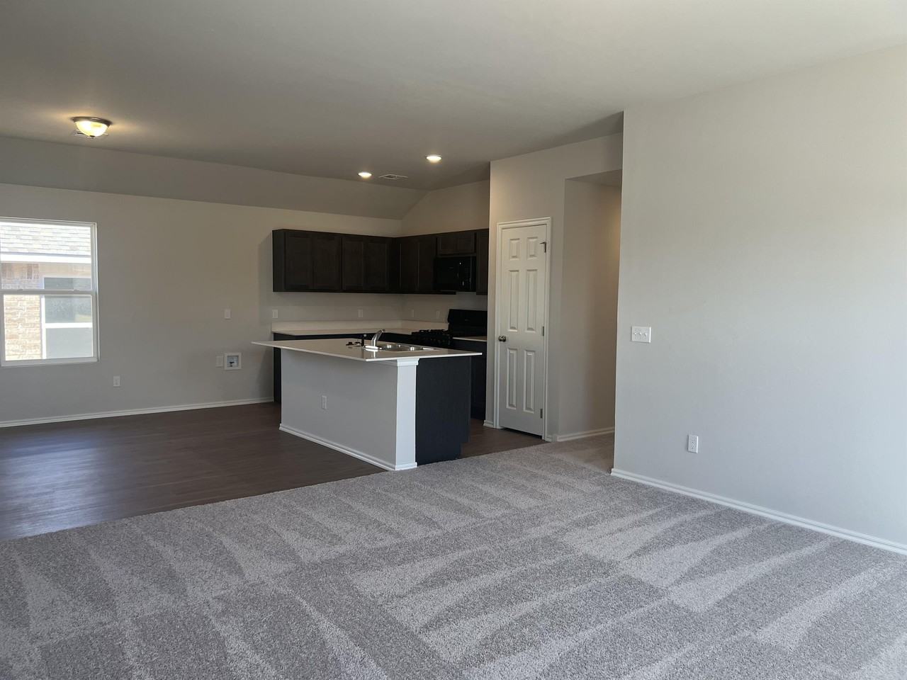 1002 Ichabod Cir #1 - Photo 5 of 42
