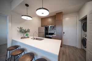 featured image of 3228 E Rosedale St