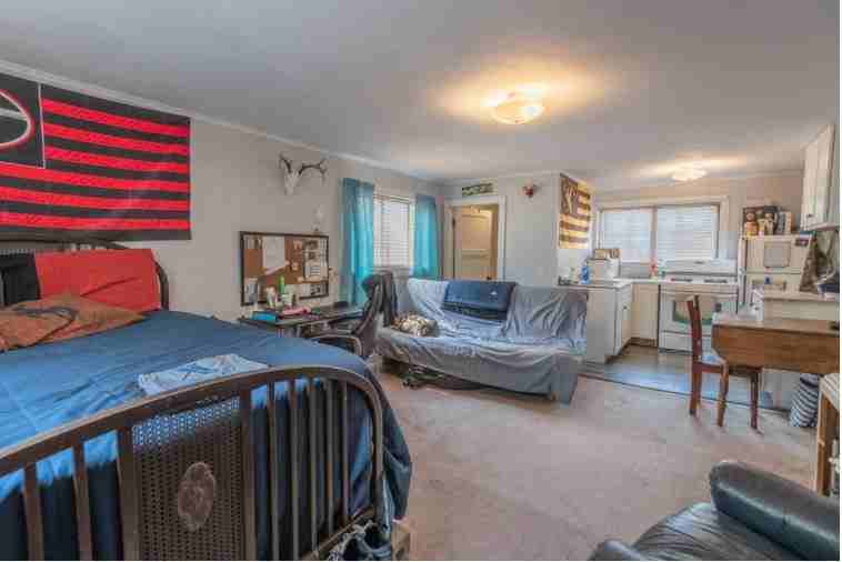 1002 S 8th St #2 - Photo 2 of 11