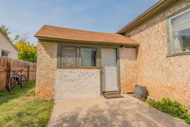 1002 S 8th St #2 - Photo 7 of 11