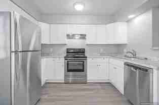 400 Fox Shores Dr. - Photo 1 of 1