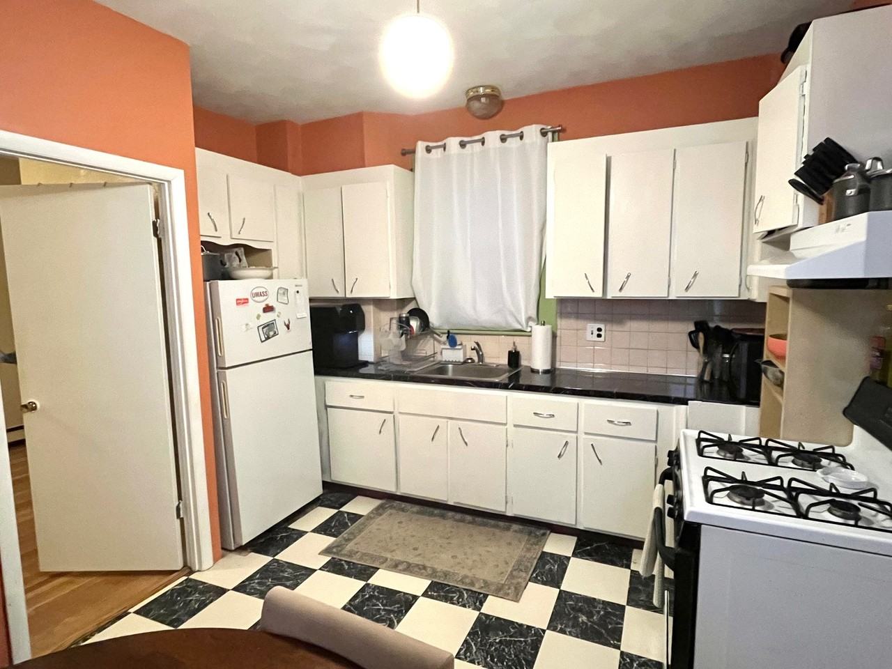 42 Phillips St #2 - Photo 5 of 15