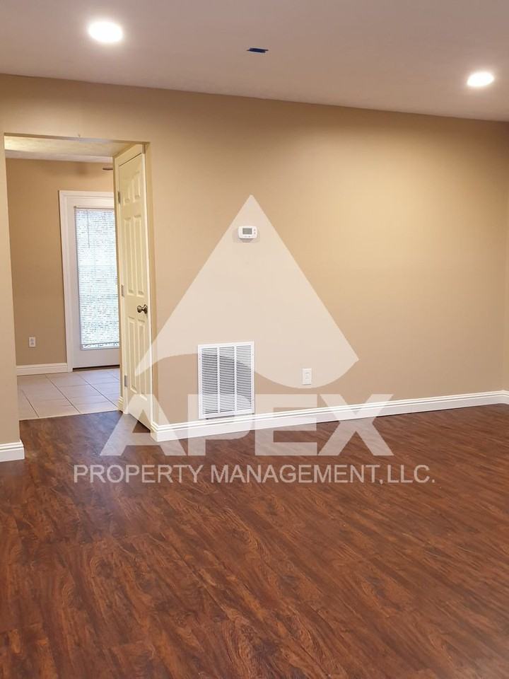7950 Andersonville Pike - Photo 4 of 23