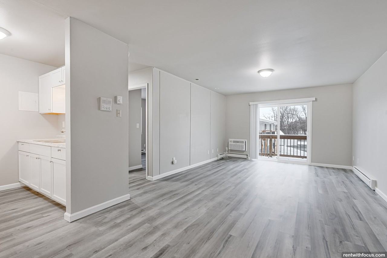 Fox Ridge - Photo 4 of 33