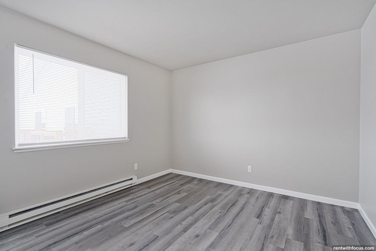 Fox Ridge - Photo 6 of 33