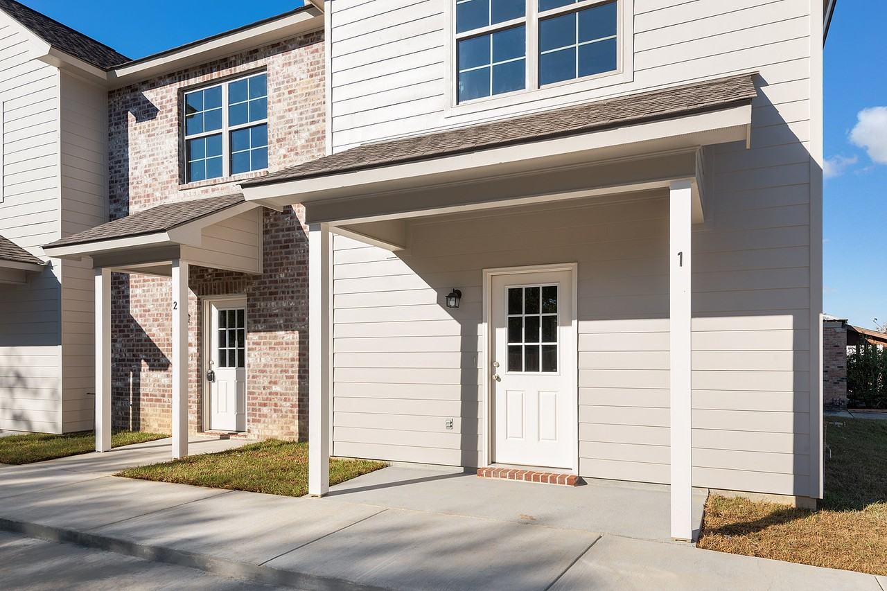 8064 Cecil Dr #2 - Photo 3 of 15