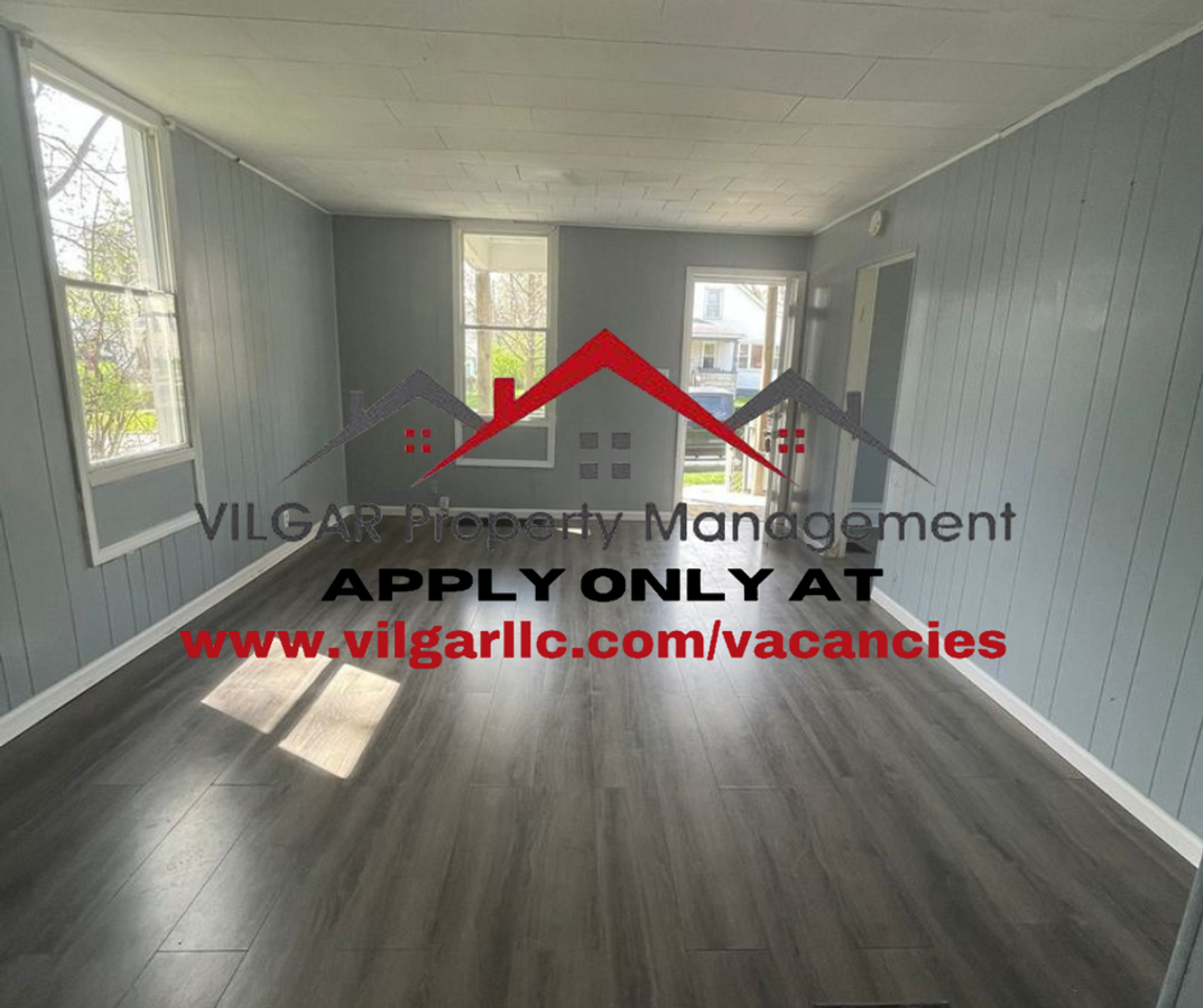 311 B St LaPorte - Photo 3 of 17