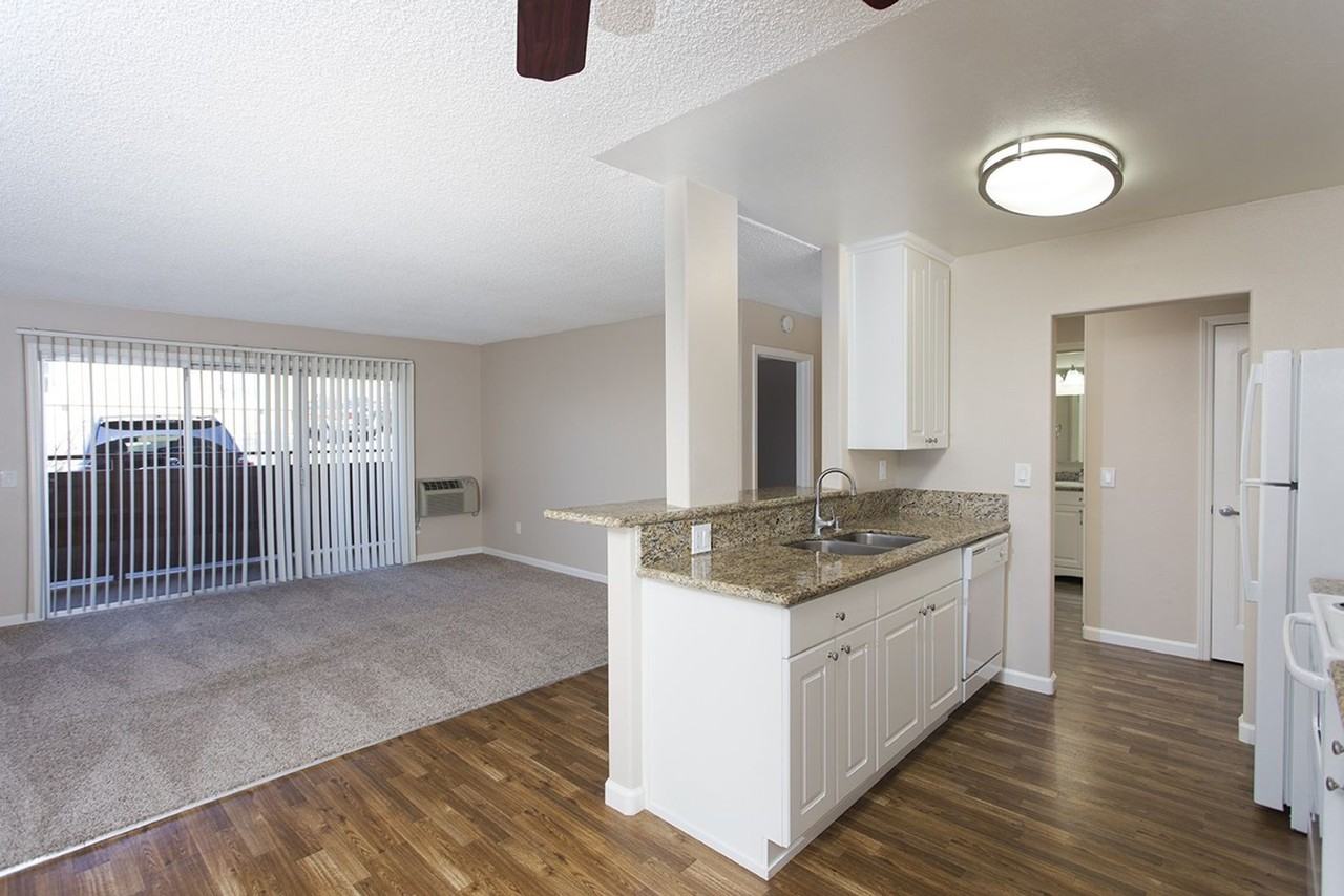 Volterra Apartments - Photo 4 of 32