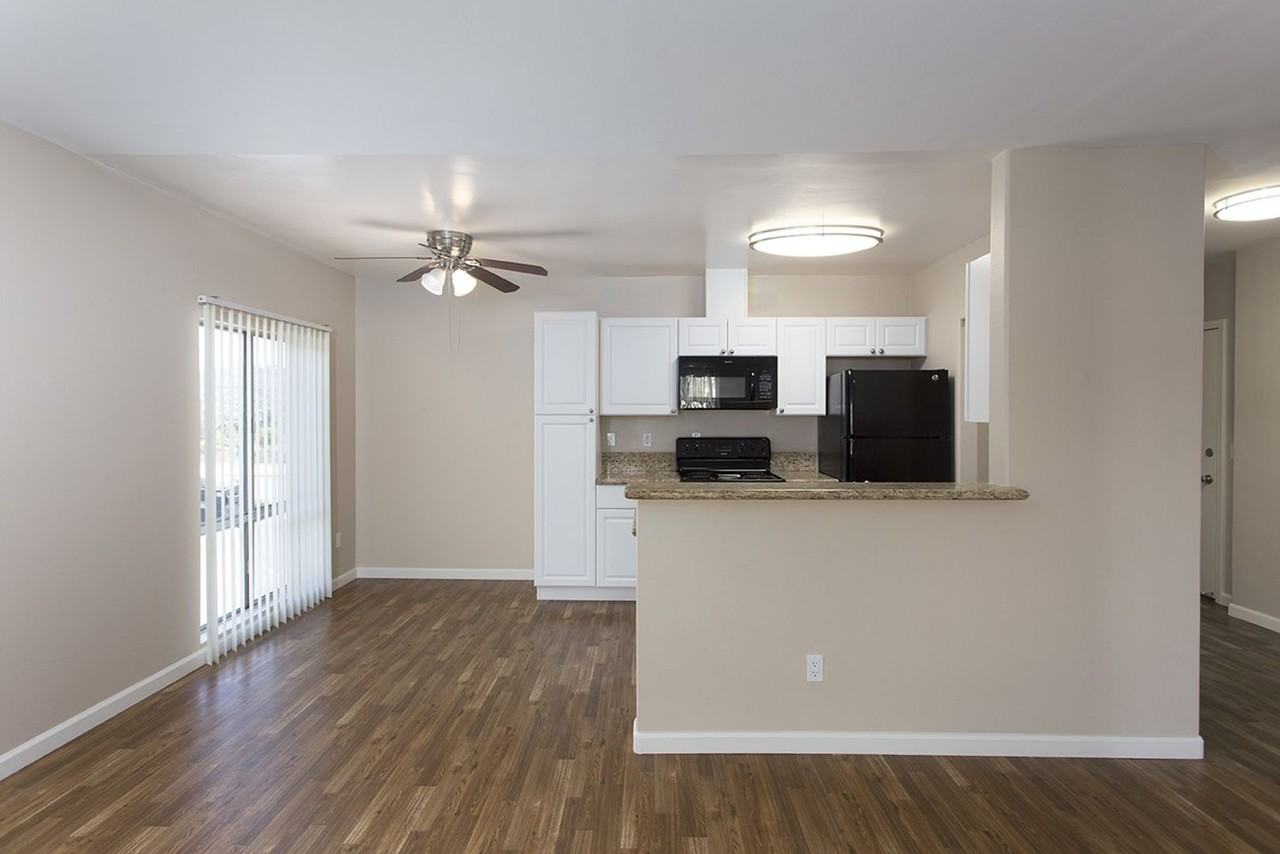 Volterra Apartments - Photo 5 of 32