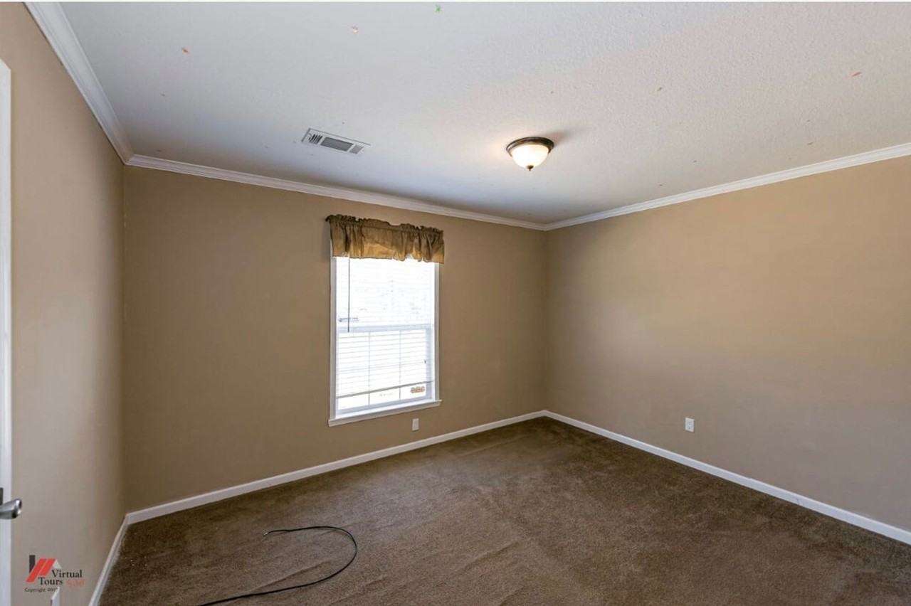 571 Seven Pines Rd - Photo 2 of 22
