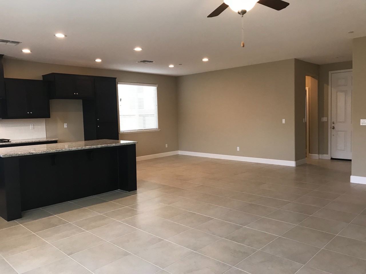 1627 Marsh Ct - Photo 7 of 28